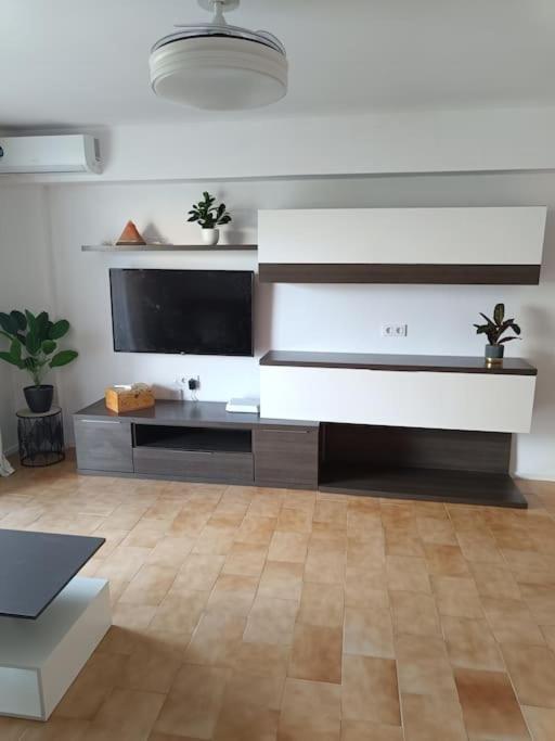La Llar45 , Relajate Junto Al Mar Apartment ปลายา โปบลา เด ฟาร์นาลส์ ภายนอก รูปภาพ