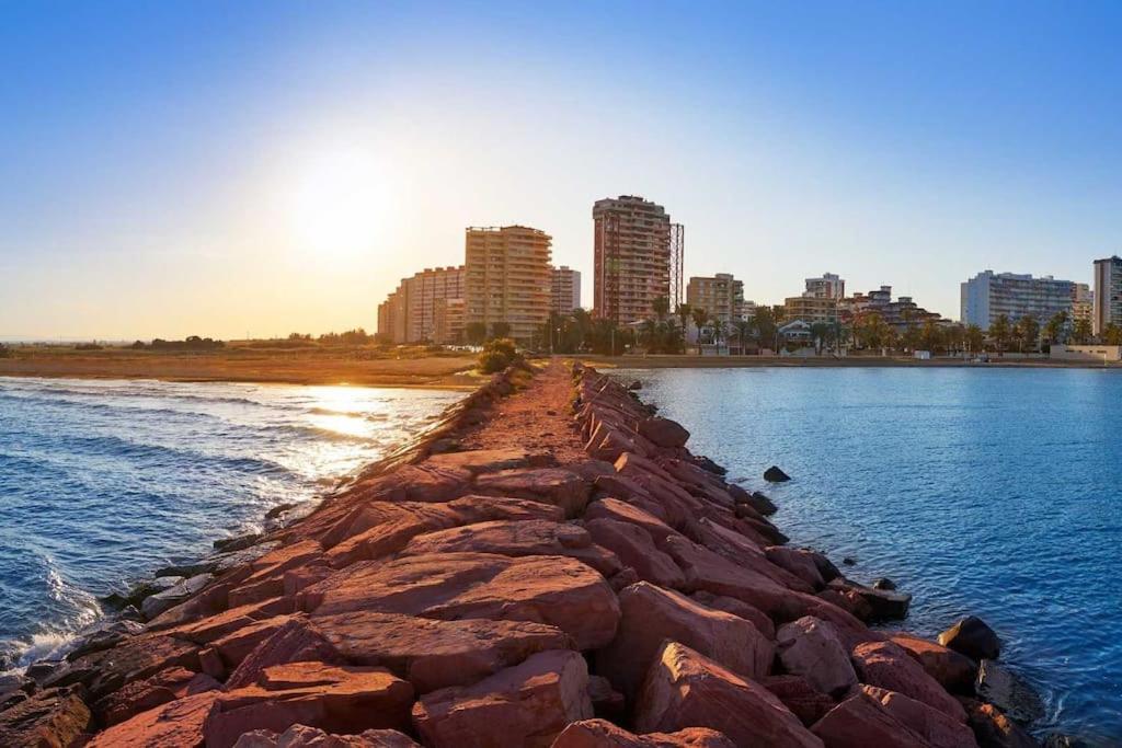 La Llar45 , Relajate Junto Al Mar Apartment ปลายา โปบลา เด ฟาร์นาลส์ ภายนอก รูปภาพ