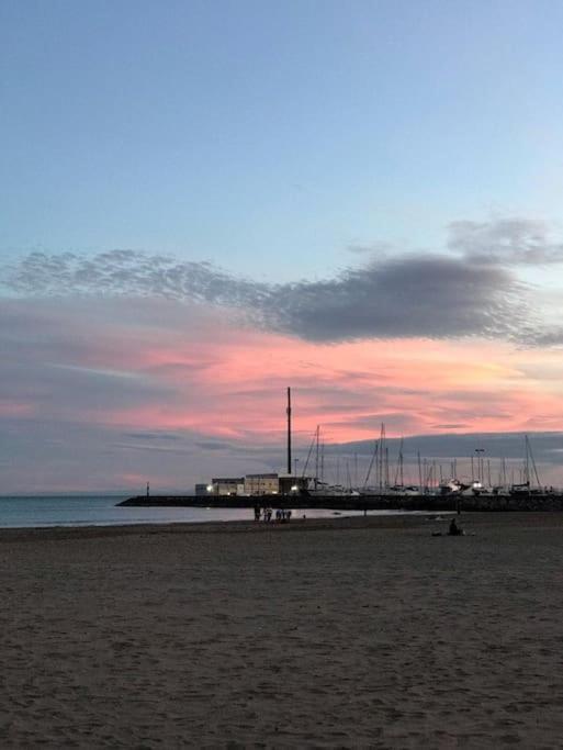 La Llar45 , Relajate Junto Al Mar Apartment ปลายา โปบลา เด ฟาร์นาลส์ ภายนอก รูปภาพ